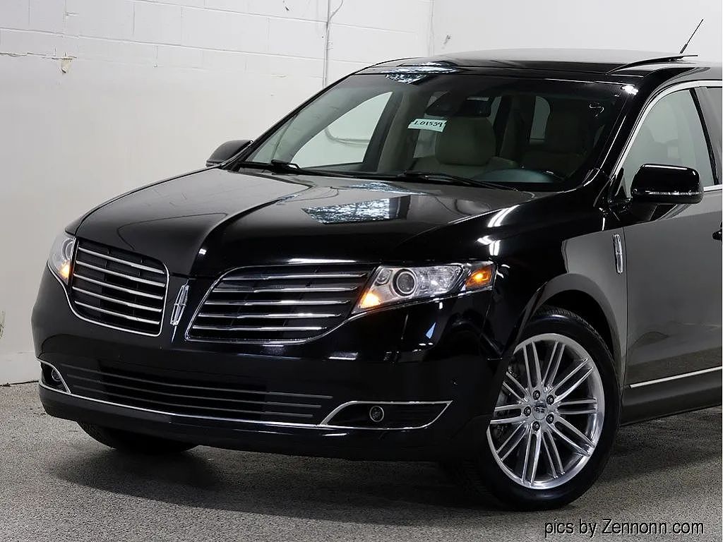 2018 Lincoln MKT Reserve