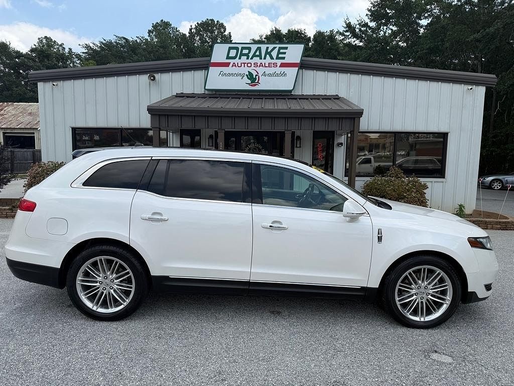 2017 Lincoln MKT