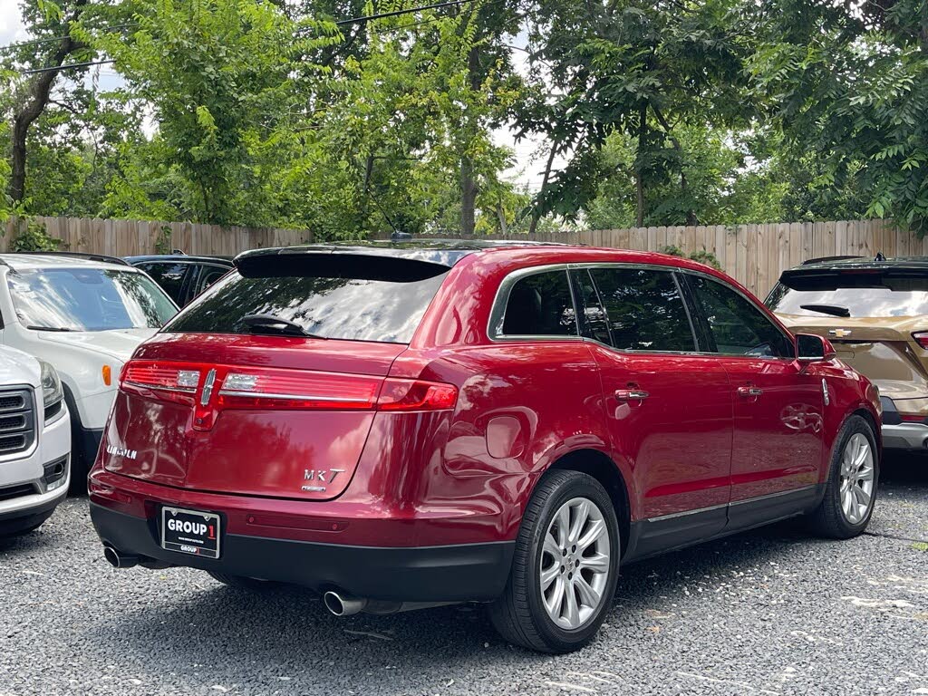 2013 Lincoln MKT