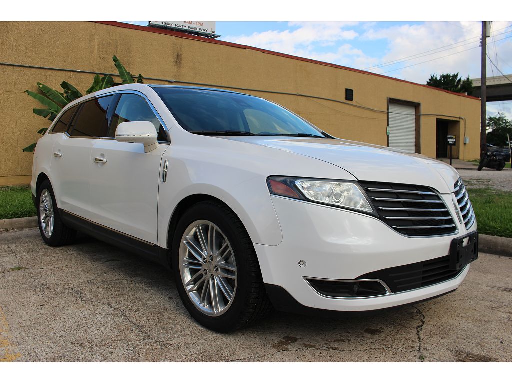 2018 Lincoln MKT Reserve