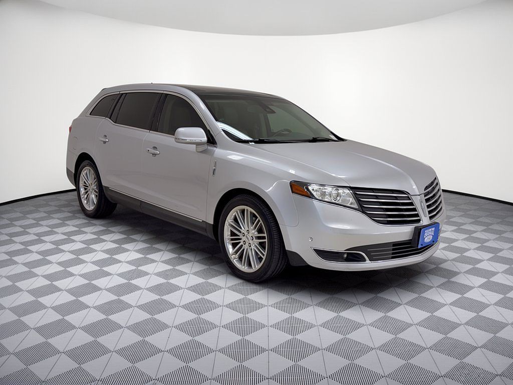 2019 Lincoln MKT Reserve
