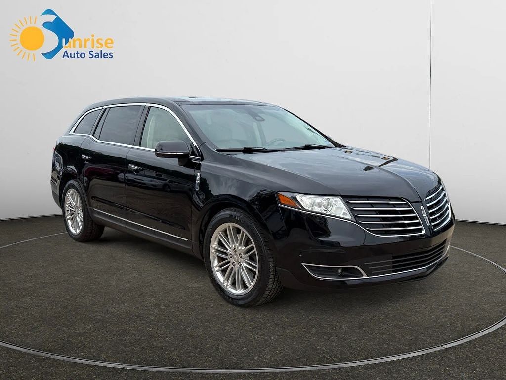 2019 Lincoln MKT Reserve