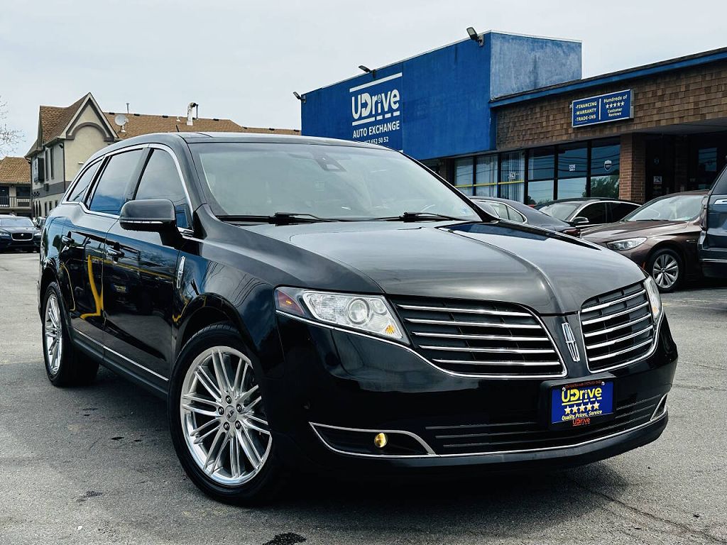 2019 Lincoln MKT Reserve