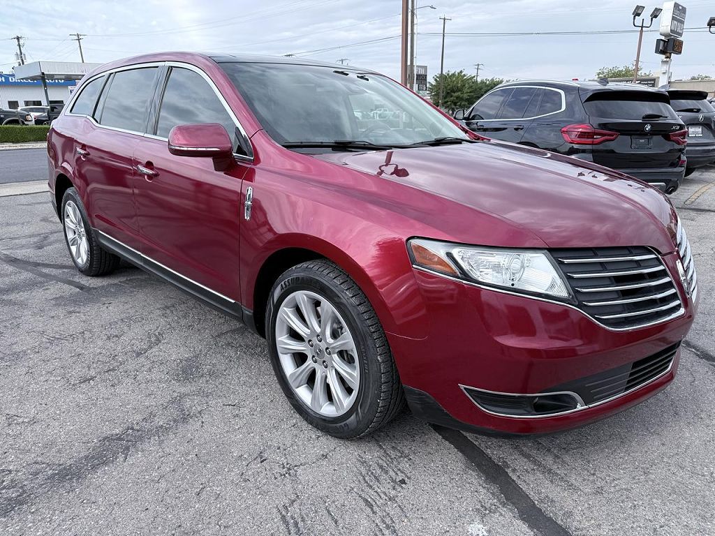 2018 Lincoln MKT Premiere