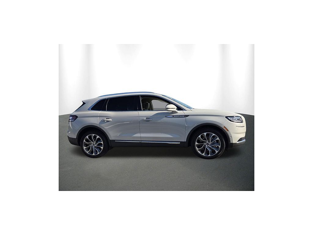 2021 Lincoln Nautilus Reserve