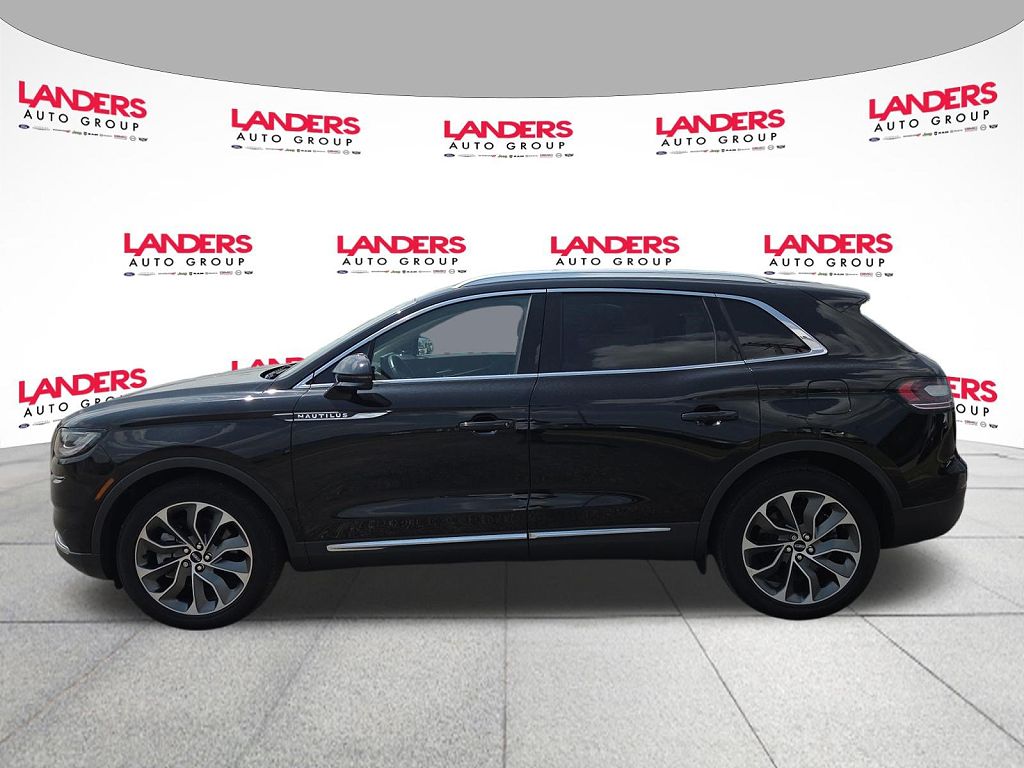 2023 Lincoln Nautilus Reserve
