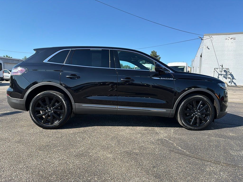 2023 Lincoln Nautilus Reserve