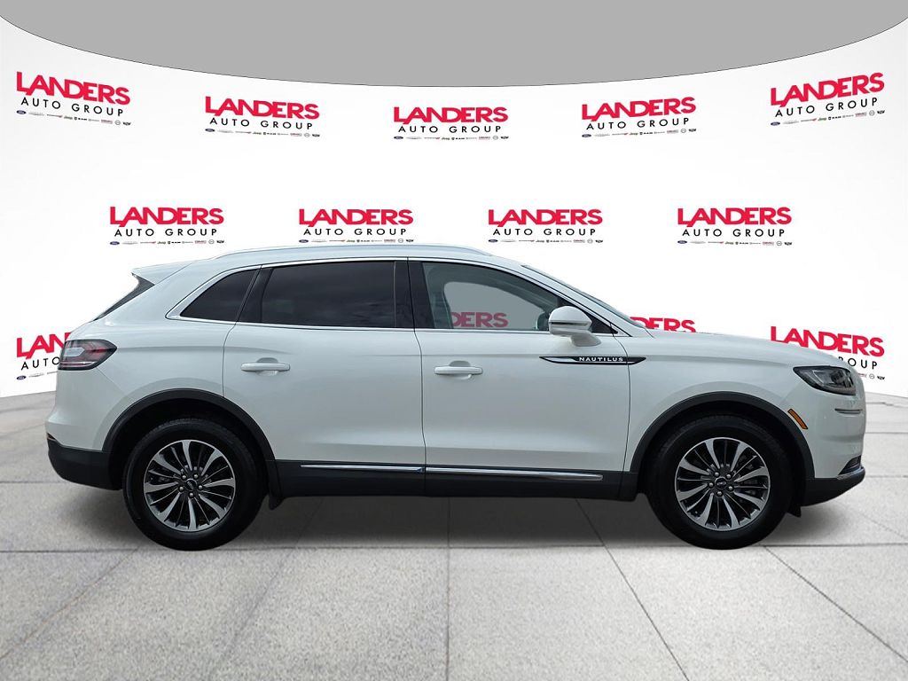 2023 Lincoln Nautilus Reserve
