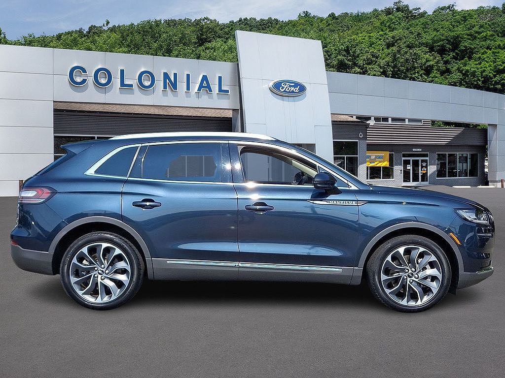 2022 Lincoln Nautilus Reserve