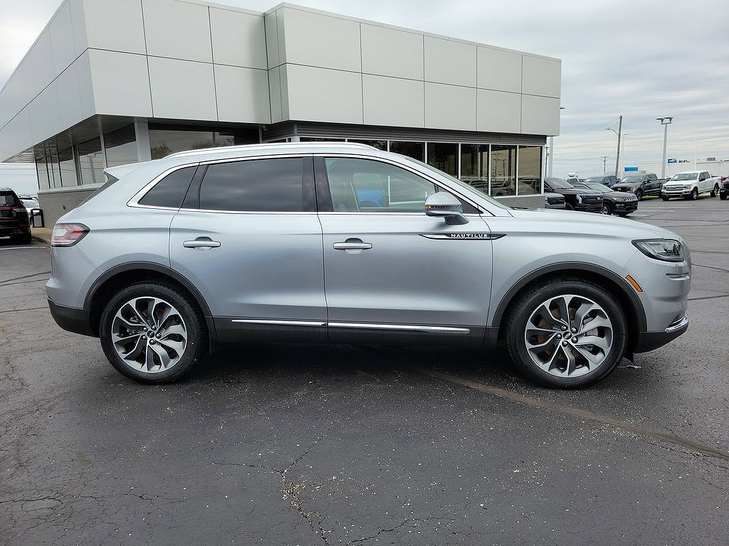 2023 Lincoln Nautilus Reserve