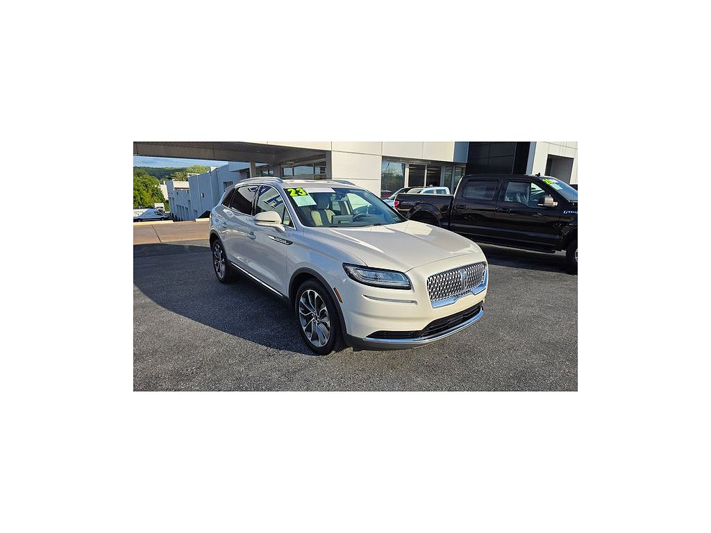 2023 Lincoln Nautilus Reserve