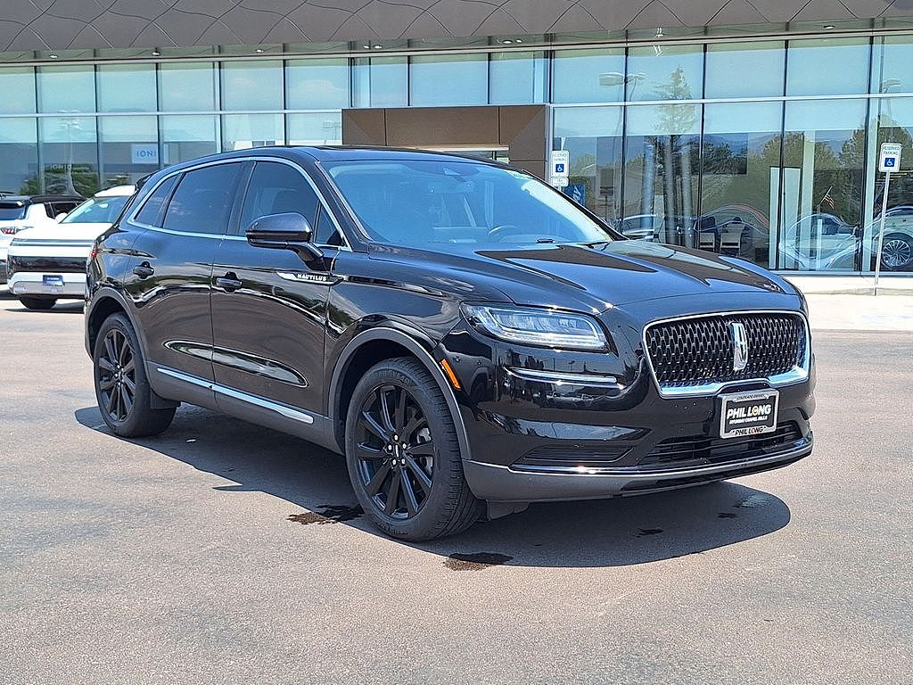 2021 Lincoln Nautilus Reserve