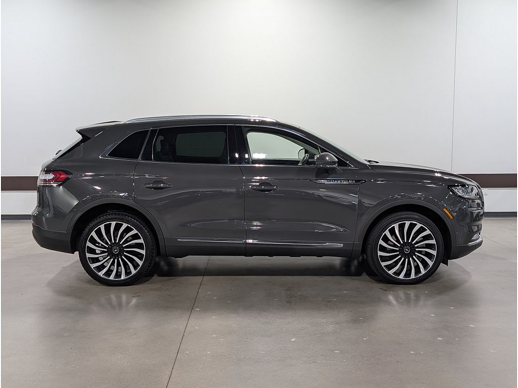 2023 Lincoln Nautilus Black Label
