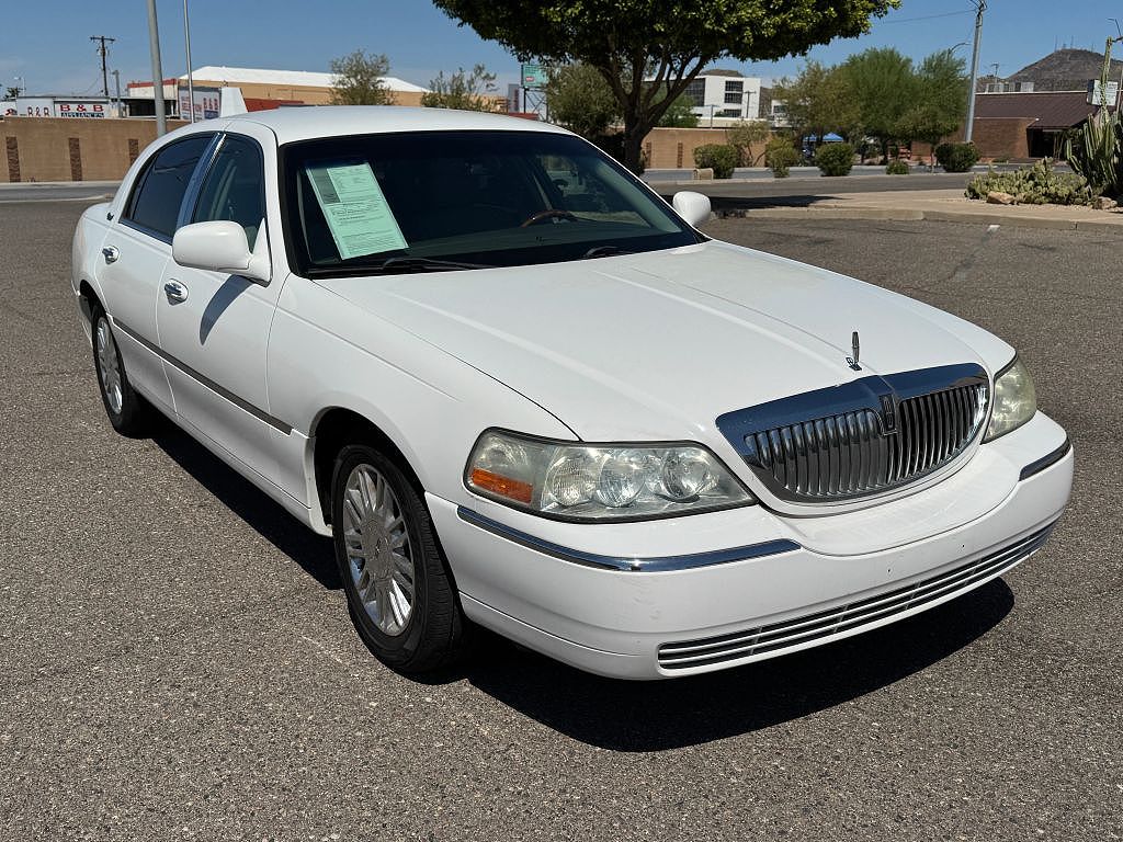 2010 Lincoln Town Car Signature Limited