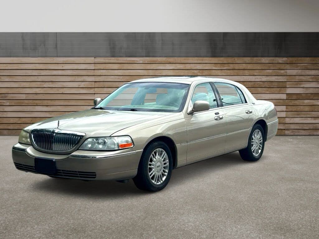 2008 Lincoln Town Car Signature Limited