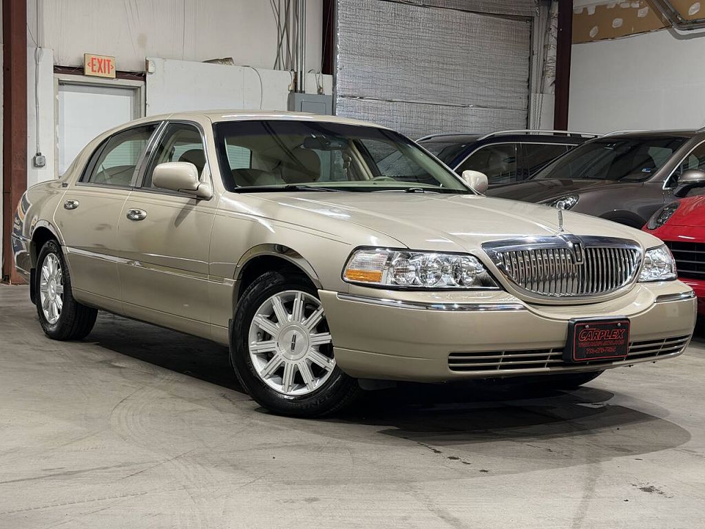 2009 Lincoln Town Car Signature Limited