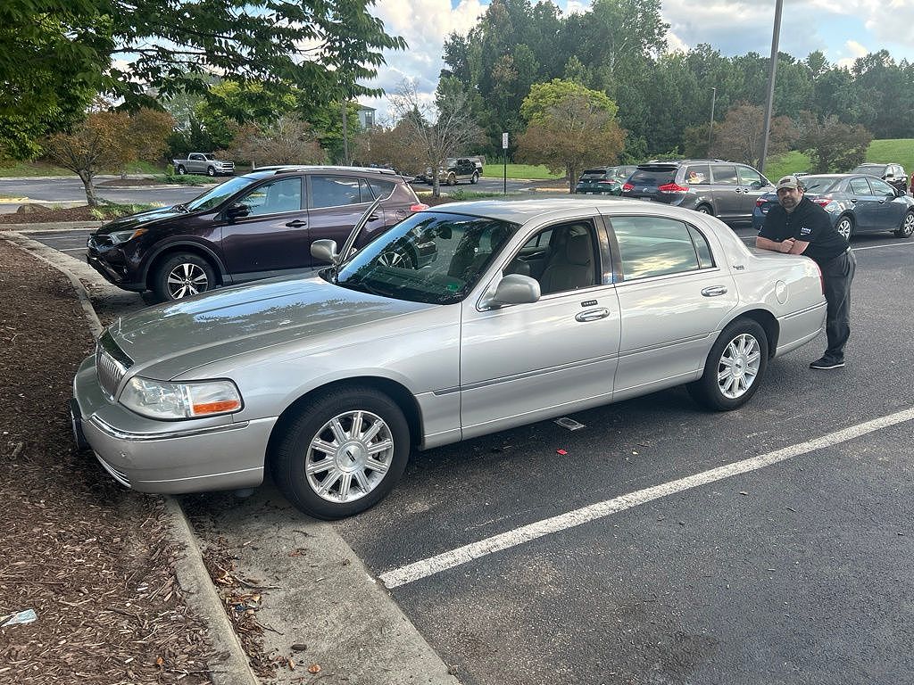 2009 Lincoln Town Car Signature
