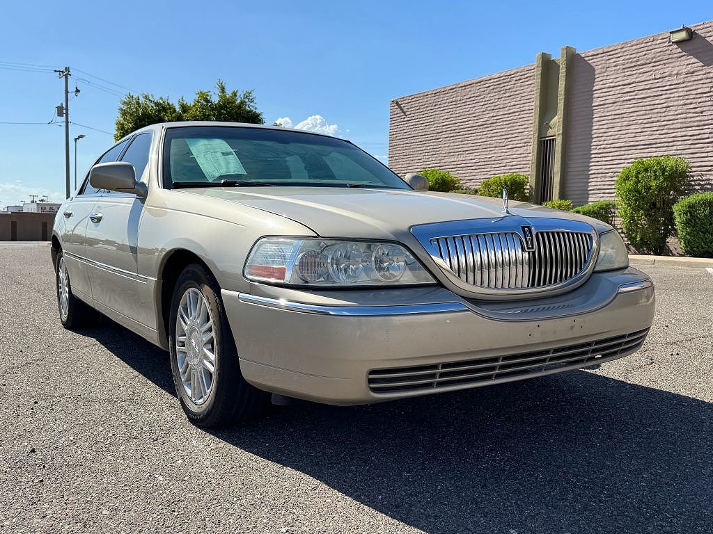 2008 Lincoln Town Car Signature Limited