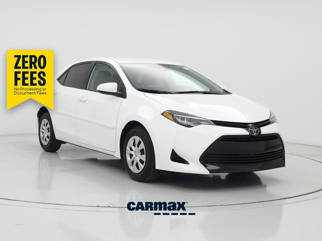 2018 XLE in White, 9,811 miles for sale in Houston, TX