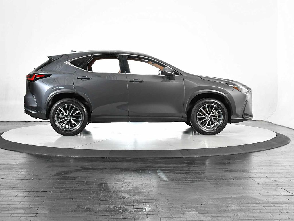 2025 Lexus NX 250