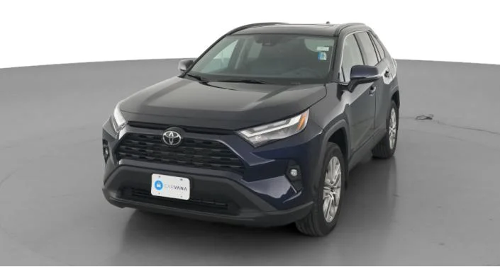 2025 XLE Premium in Blue, 3,699 miles