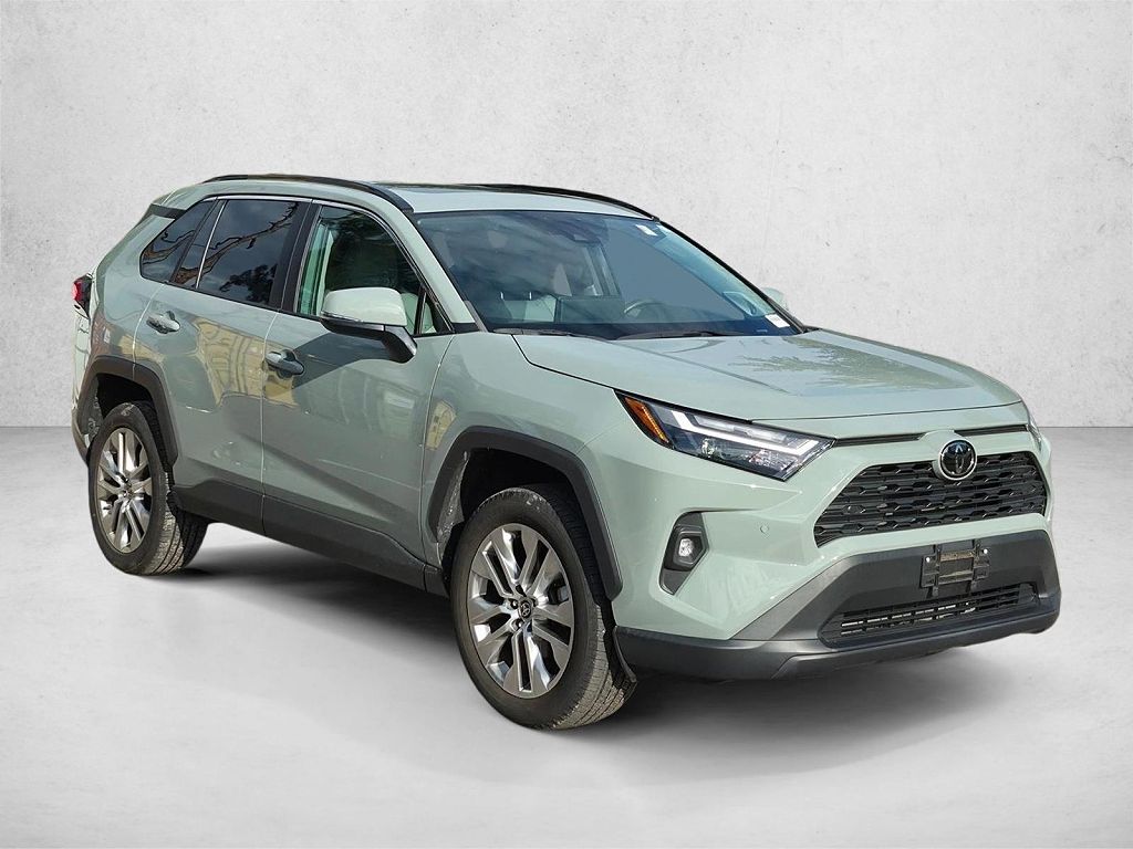 2023 Toyota RAV4 XLE Premium
