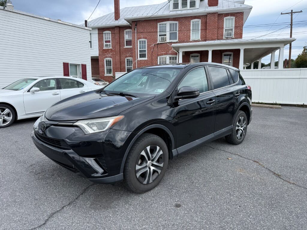 2018 Toyota RAV4 LE