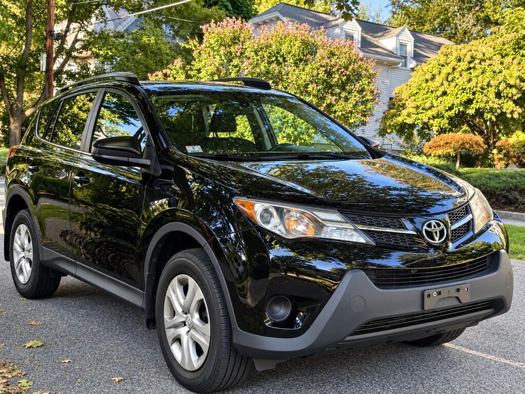 2015 Toyota RAV4 LE
