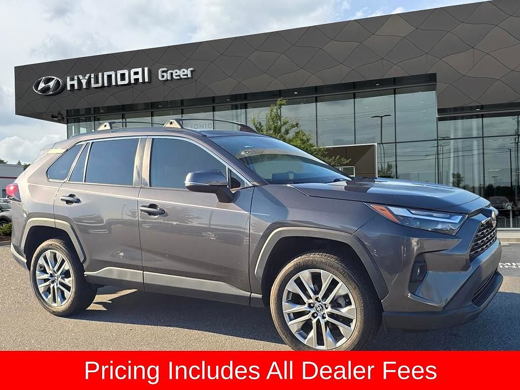 2023 Toyota RAV4 XLE Premium