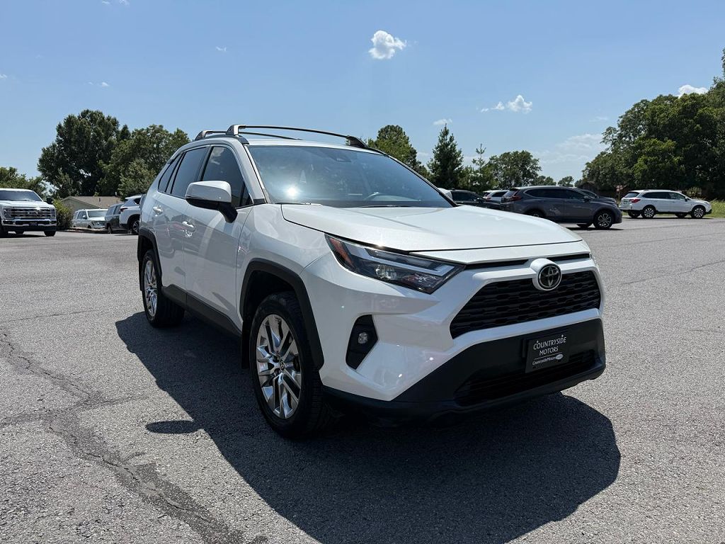2022 Toyota RAV4 XLE Premium