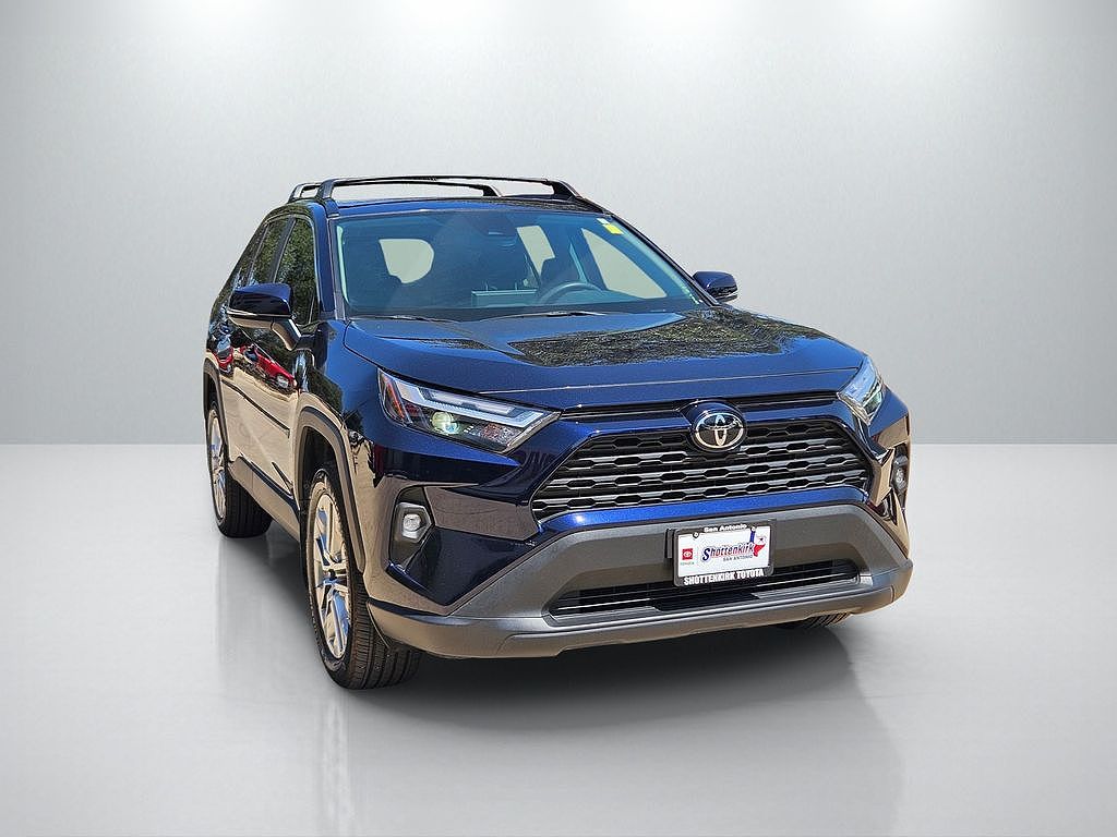 2024 Toyota RAV4 XLE Premium