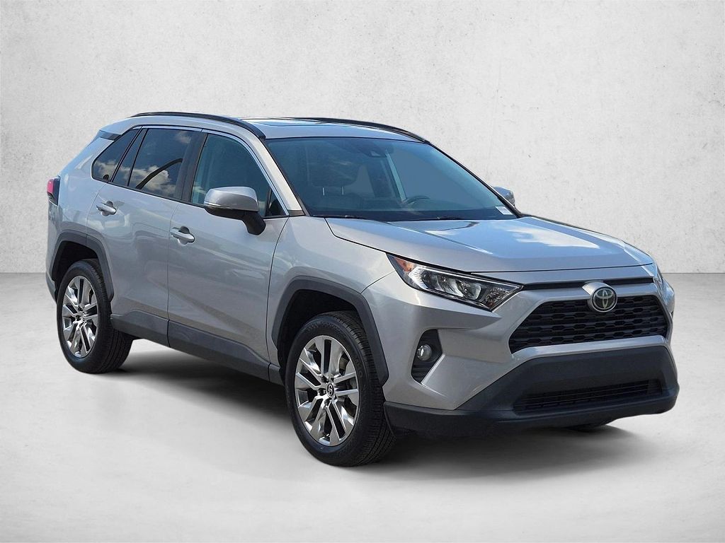 2020 Toyota RAV4 XLE Premium