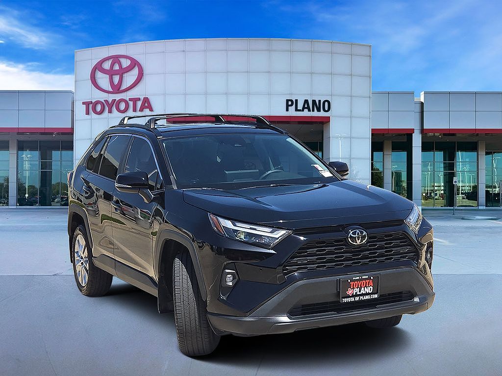 2023 Toyota RAV4 XLE Premium