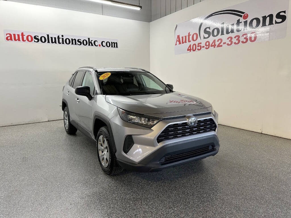 2020 Toyota RAV4 LE