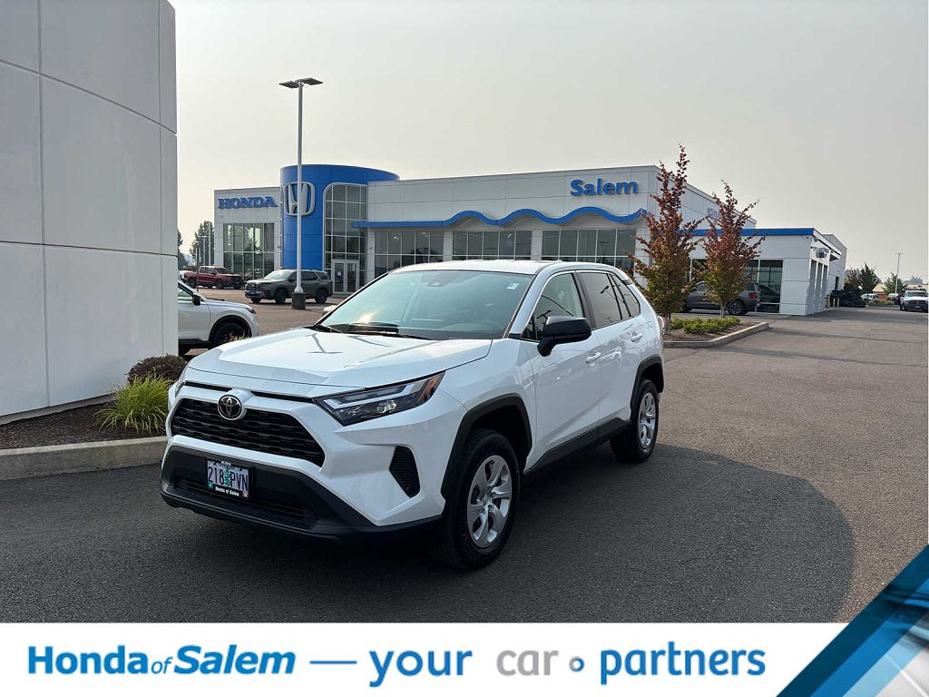 2024 Toyota RAV4 LE