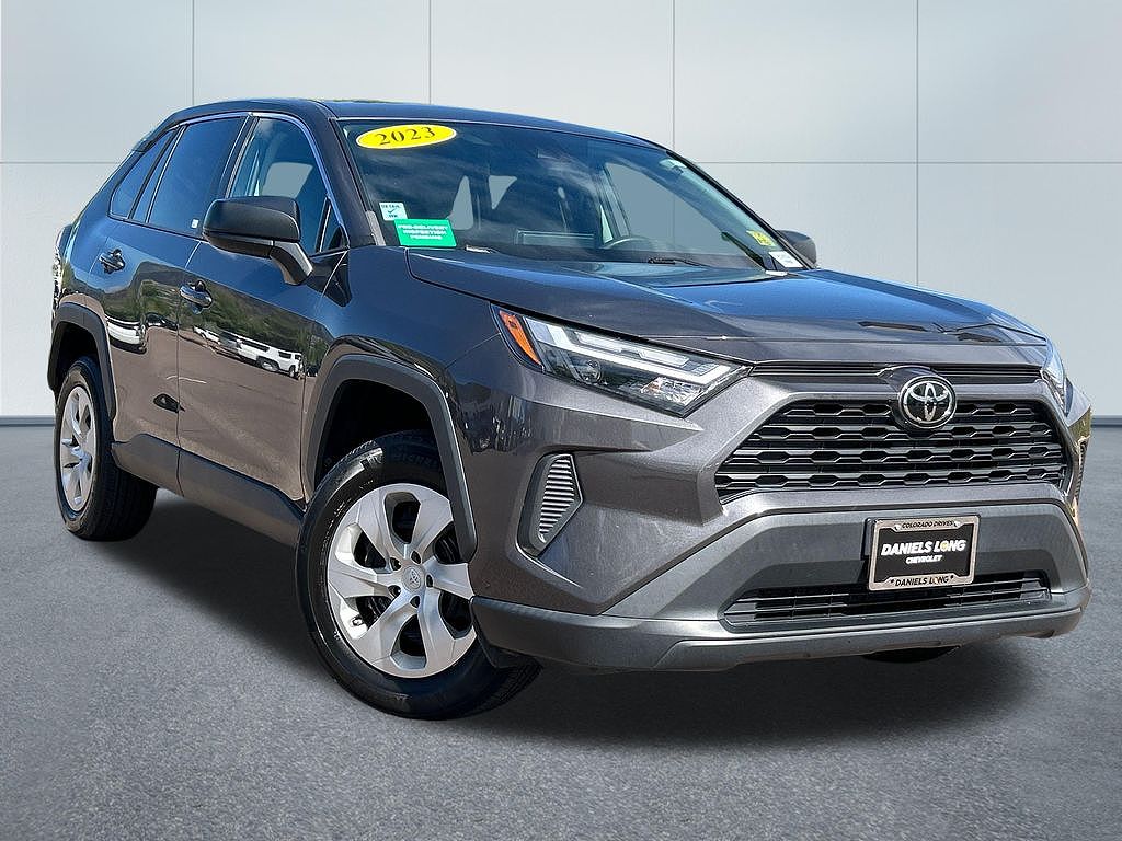 2023 Toyota RAV4 LE