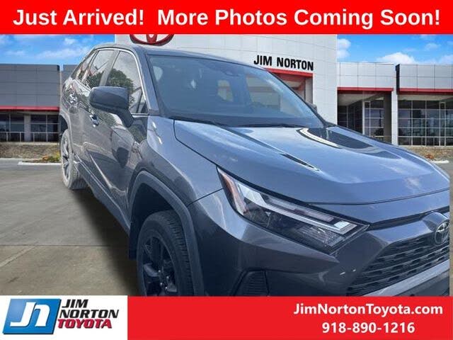 2023 Toyota RAV4 LE