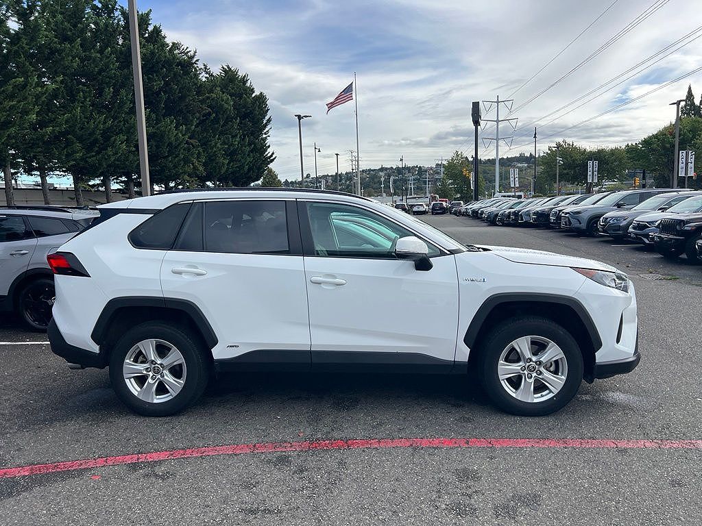 2021 Toyota RAV4 Hybrid LE
