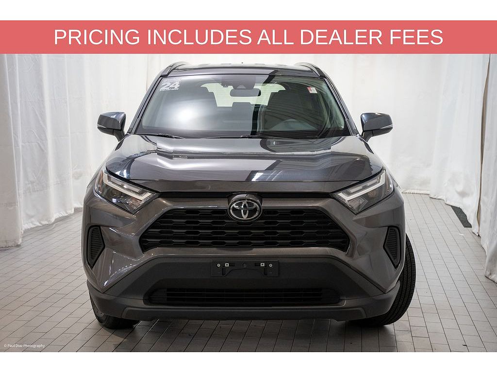 2024 Toyota RAV4 XLE