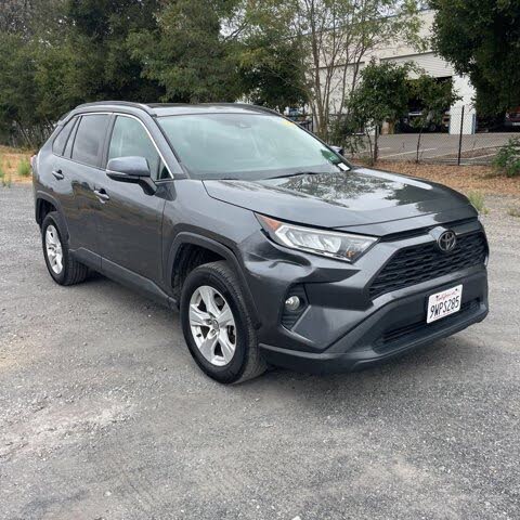 2020 Toyota RAV4 XLE