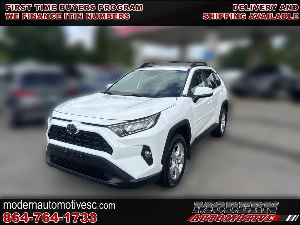 2020 Toyota RAV4 XLE