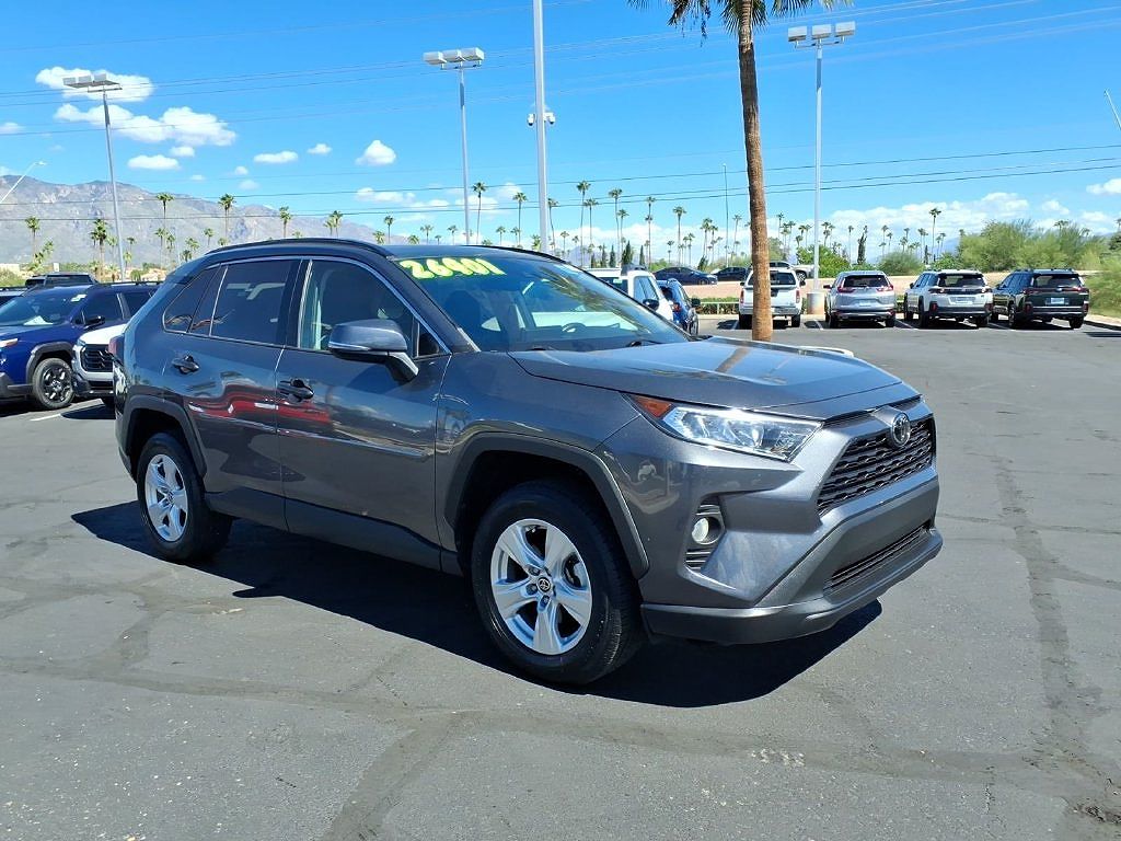 2021 Toyota RAV4 XLE