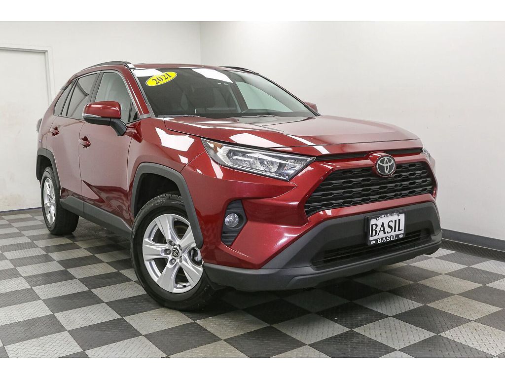 2021 Toyota RAV4 XLE
