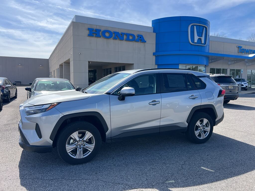 2025 Toyota RAV4 Hybrid XLE
