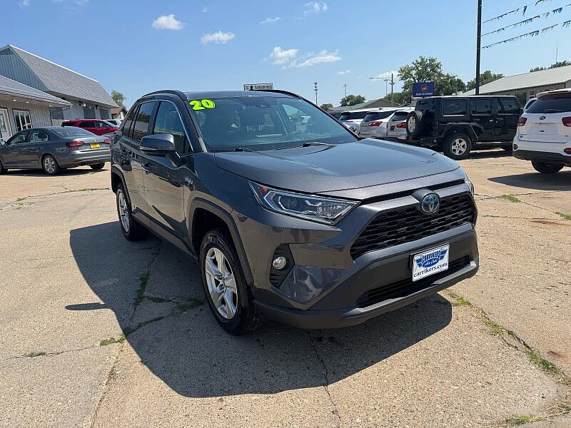 2020 Toyota RAV4 Hybrid XLE