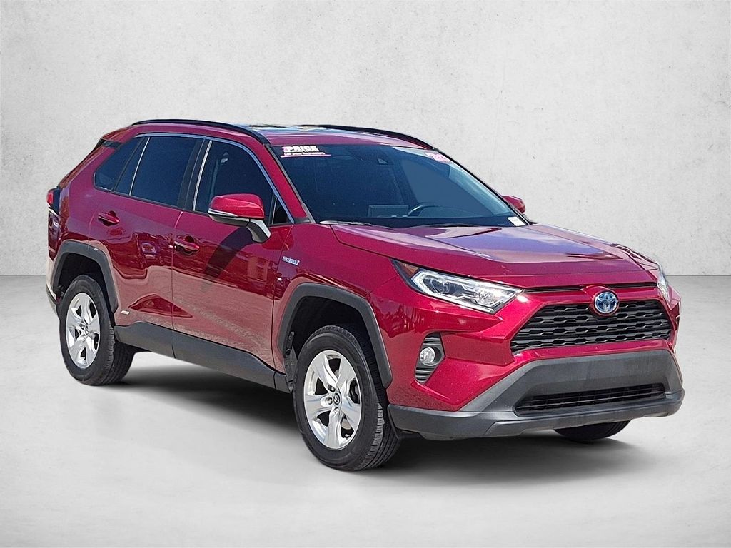 2020 Toyota RAV4 Hybrid XLE