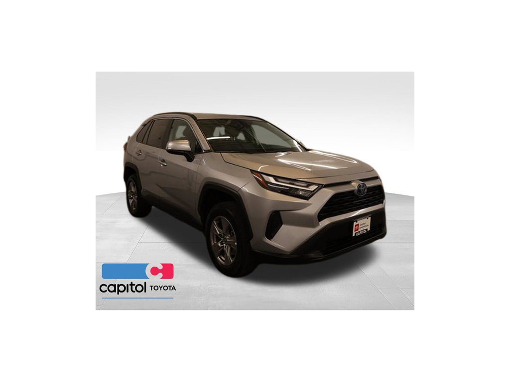 2024 Toyota RAV4 Hybrid XLE