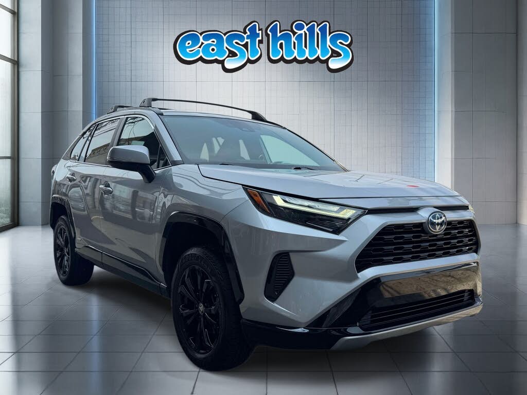 2024 Toyota RAV4 Hybrid SE
