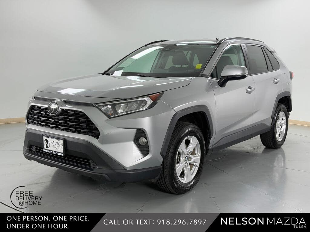 2020 Toyota RAV4 XLE