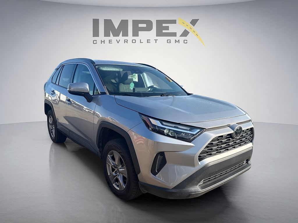 2023 Toyota RAV4 XLE
